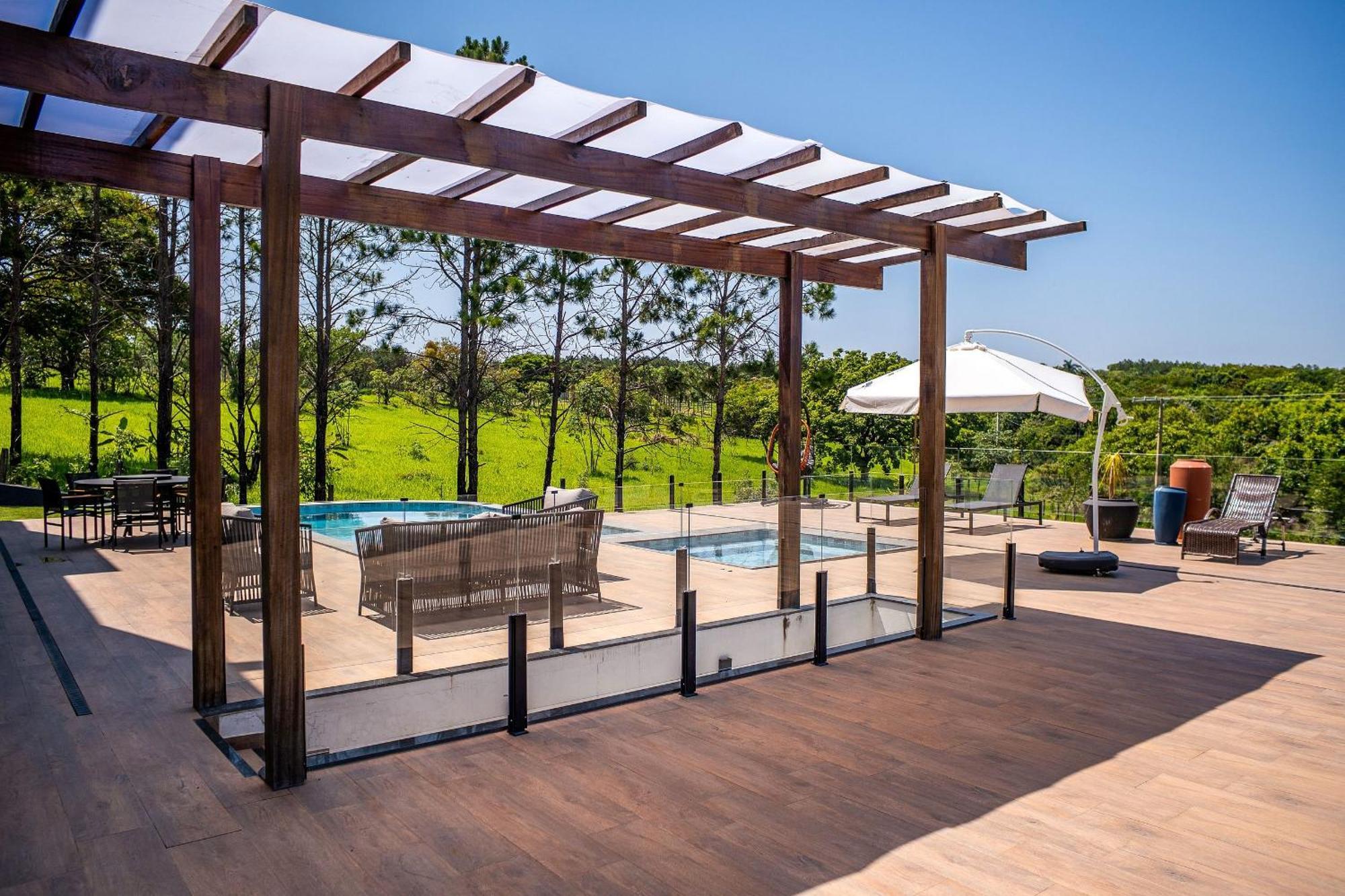 Pousada Com Piscina, Jacuzzi E Com Vista Em Capitolio - Casa Decore Esterno foto