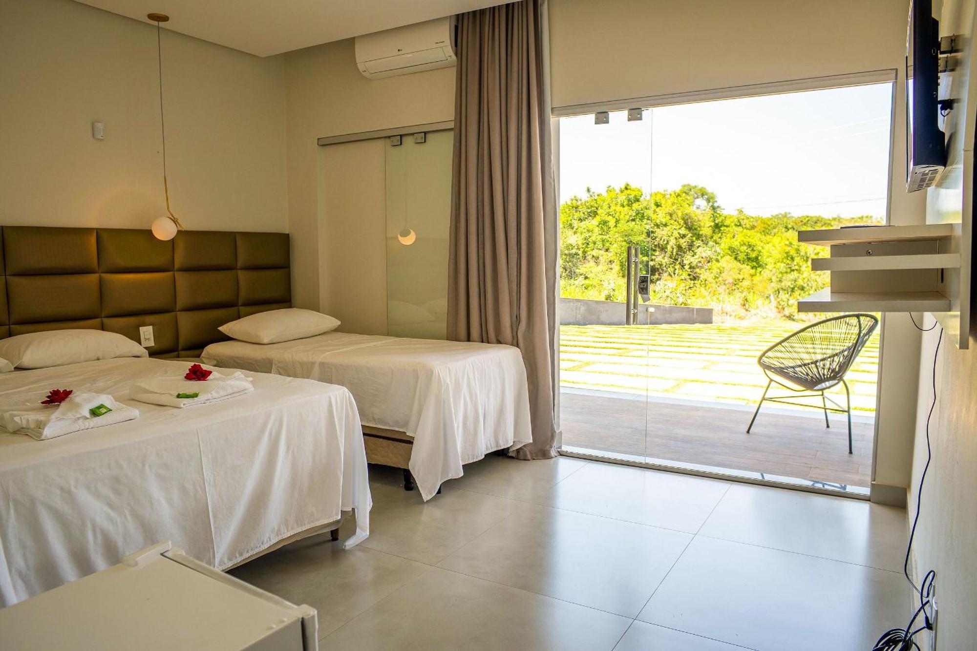 Pousada Com Piscina, Jacuzzi E Com Vista Em Capitolio - Casa Decore Esterno foto