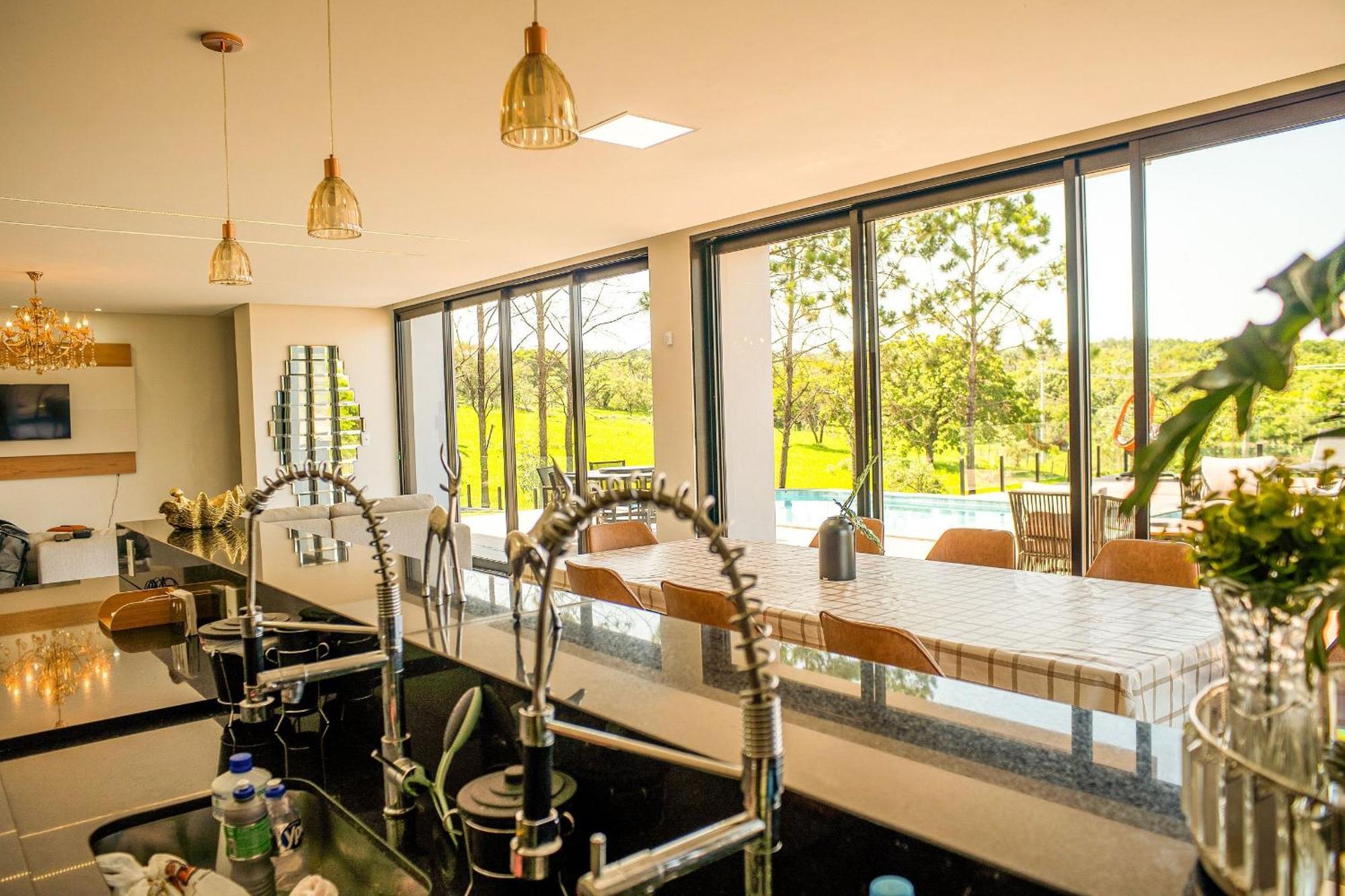 Pousada Com Piscina, Jacuzzi E Com Vista Em Capitolio - Casa Decore Esterno foto