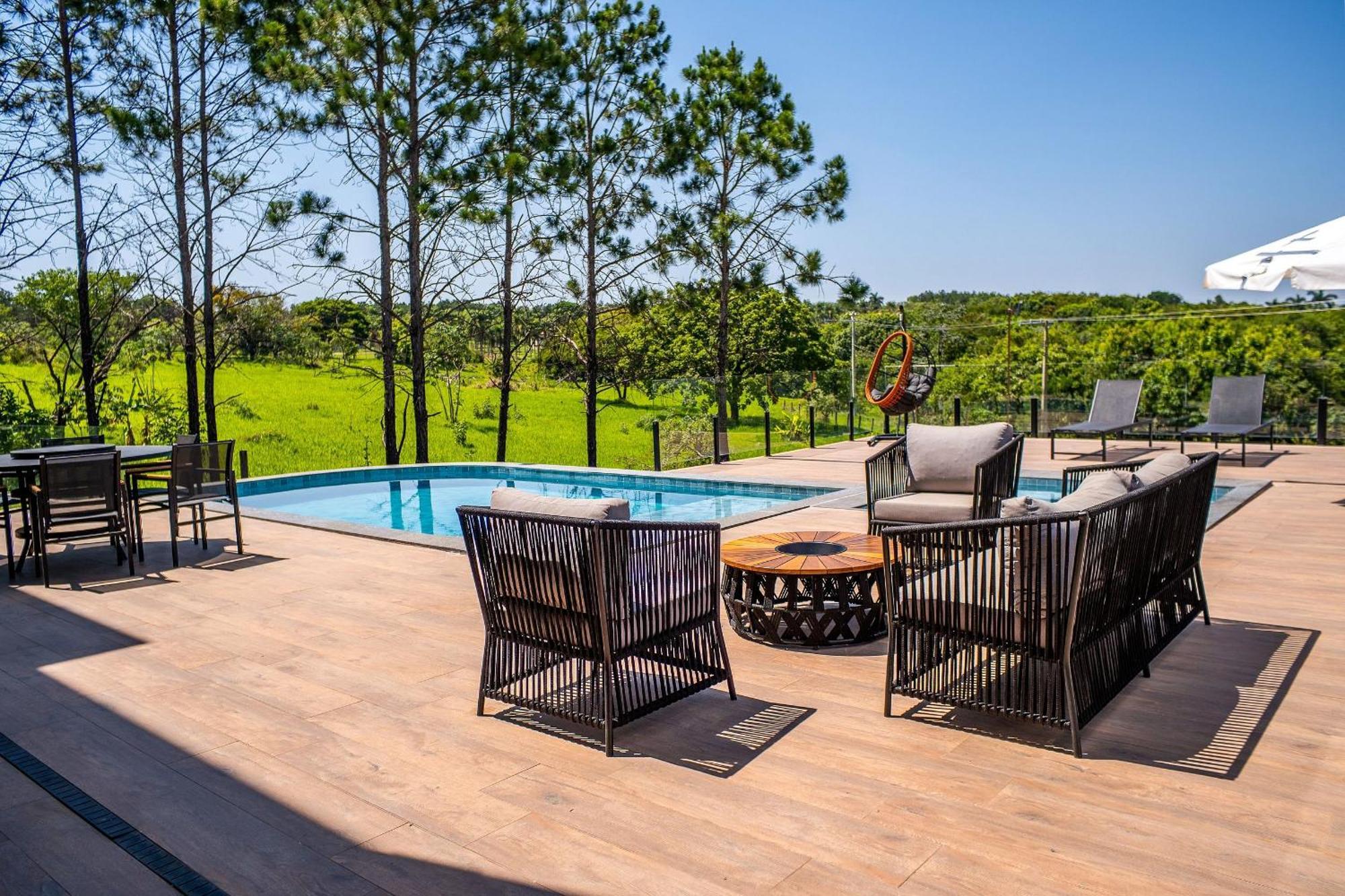 Pousada Com Piscina, Jacuzzi E Com Vista Em Capitolio - Casa Decore Esterno foto